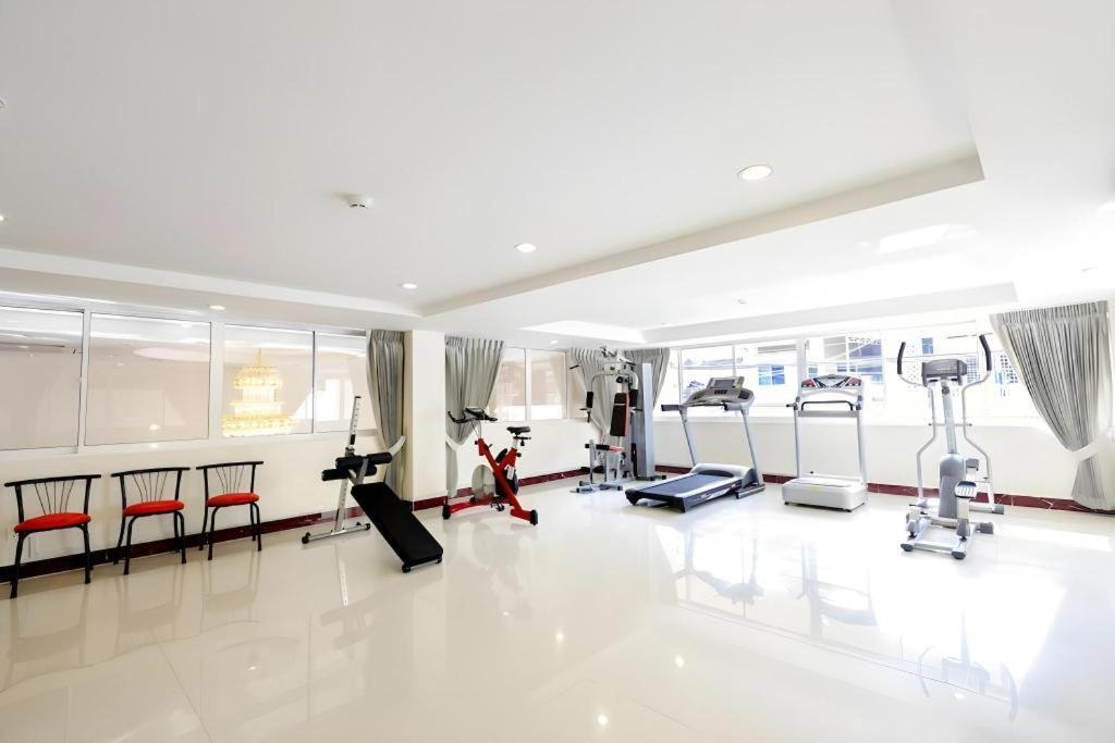 Kirirom Crystal Hotel Phnom Penh Dış mekan fotoğraf