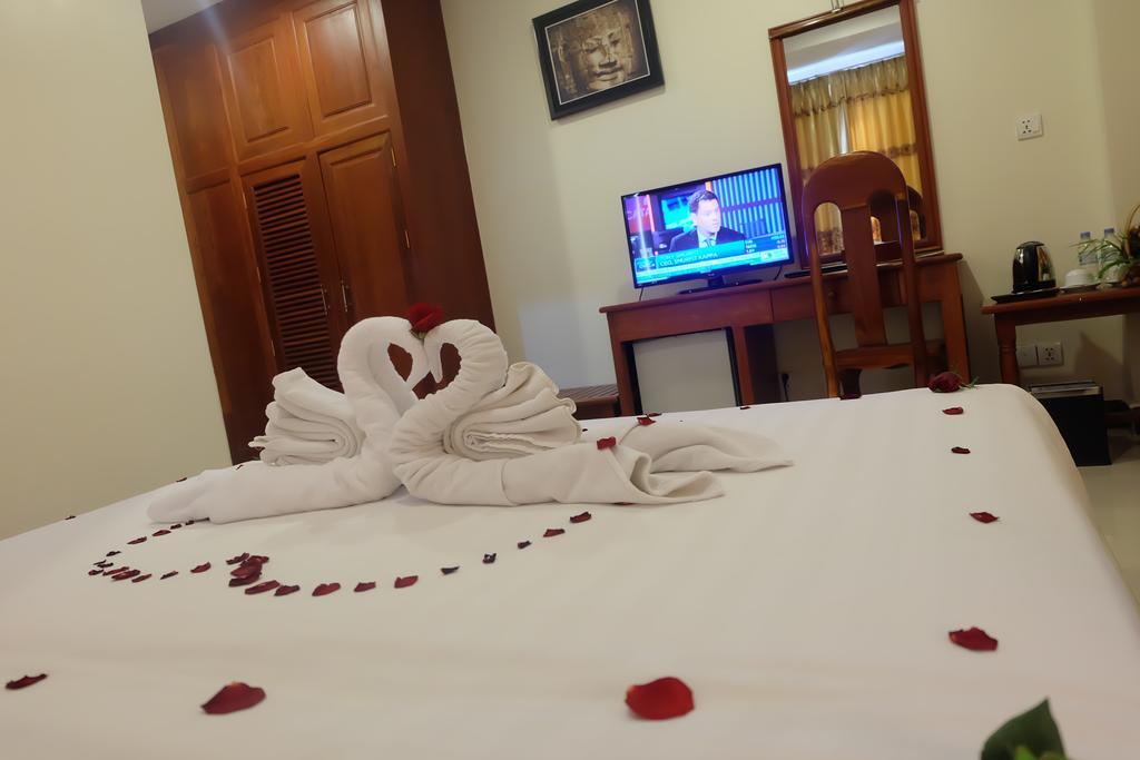 Kirirom Crystal Hotel Phnom Penh Dış mekan fotoğraf